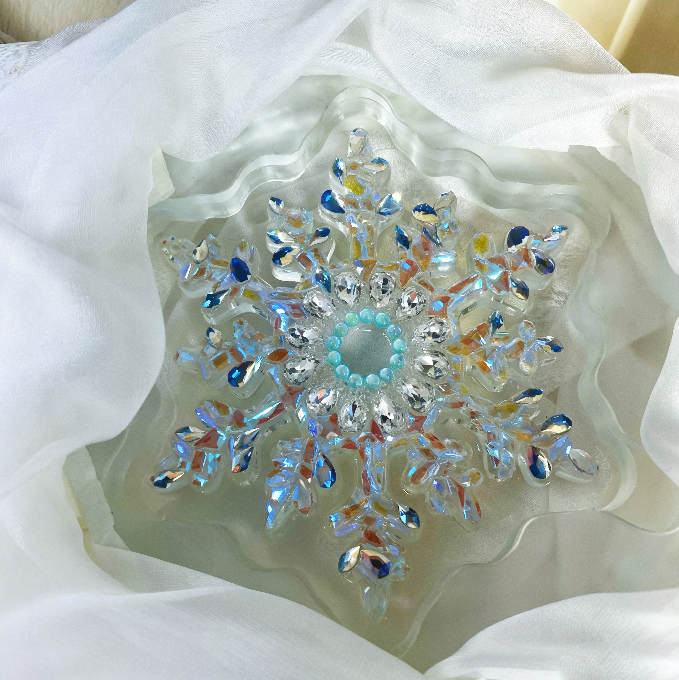 Handmade Diamond Double-Layer Rotating Snowflake Hanging Ornament Resin Mold