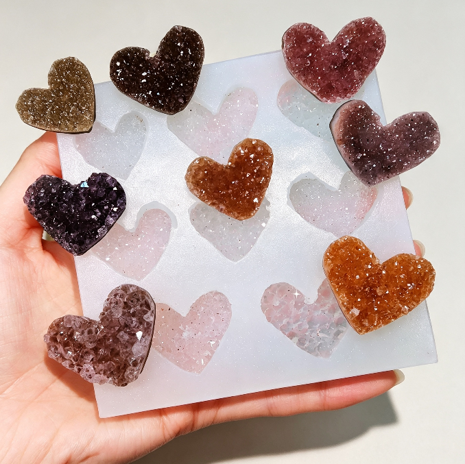 Handmade 8-in-1 Heart Crystal Cluster Decoration Resin Mold