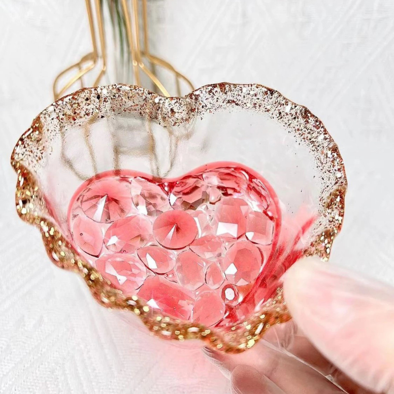 Moldes de resina para platos pequeños con forma de corazón ondulado y diamantes hechos a mano