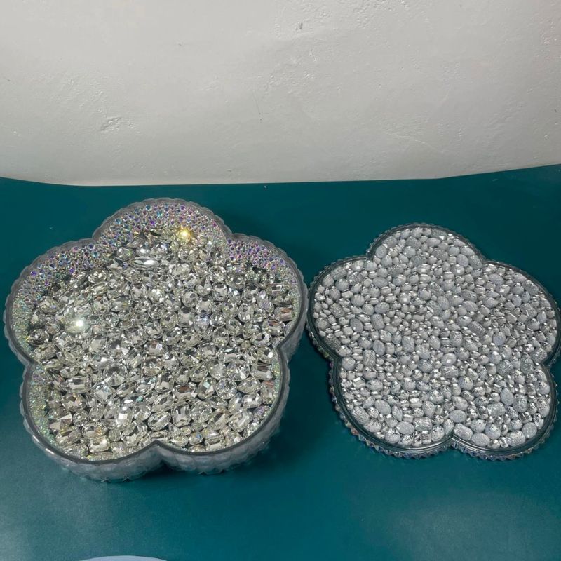 Handmade Diamond Luxury Flower Shape Large Capacity Storage Ornament Resin Molds