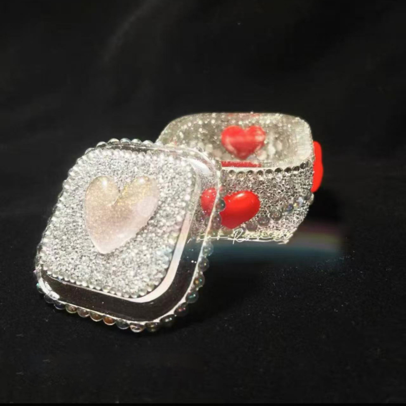 Molde de resina para guardar pequeños corazones de diamantes hecho a mano