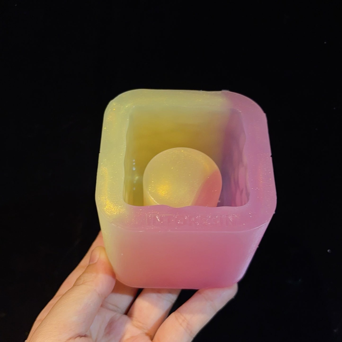 Moldes de resina para portavelas con ondas de agua hechos a mano