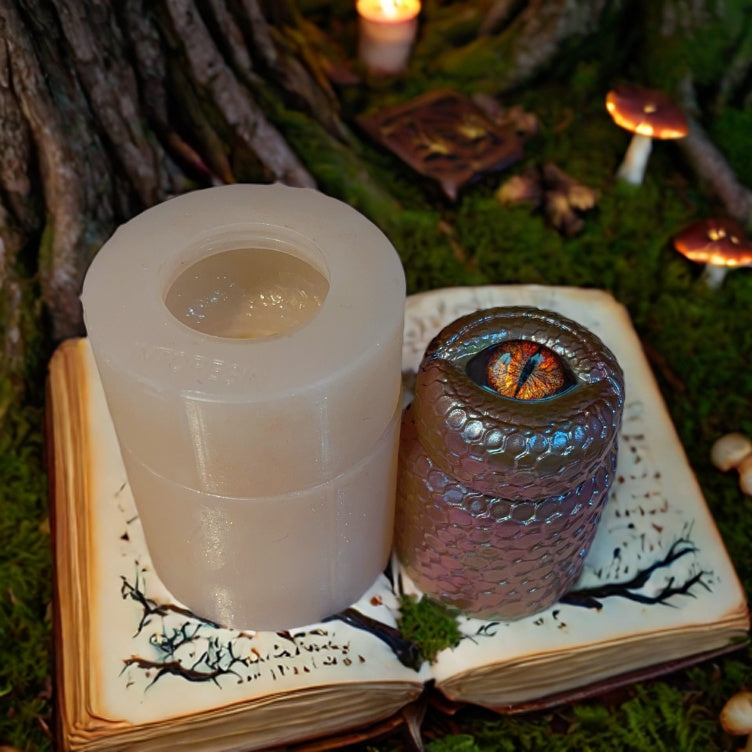 Moldes de resina para tarros de baratijas de ojo de dragón hechos a mano (primer intento)