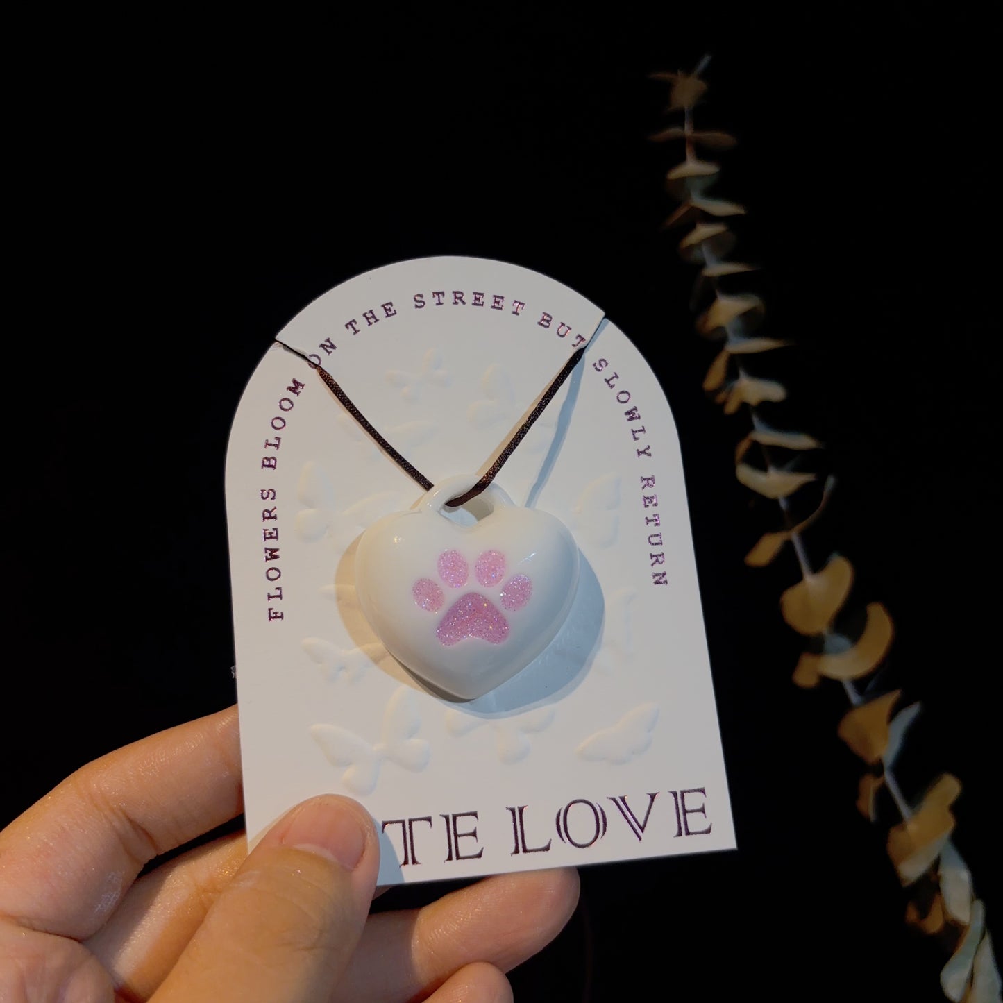 Handmade Heart-Shaped Pet Paw Memorial Pendant Resin Mold