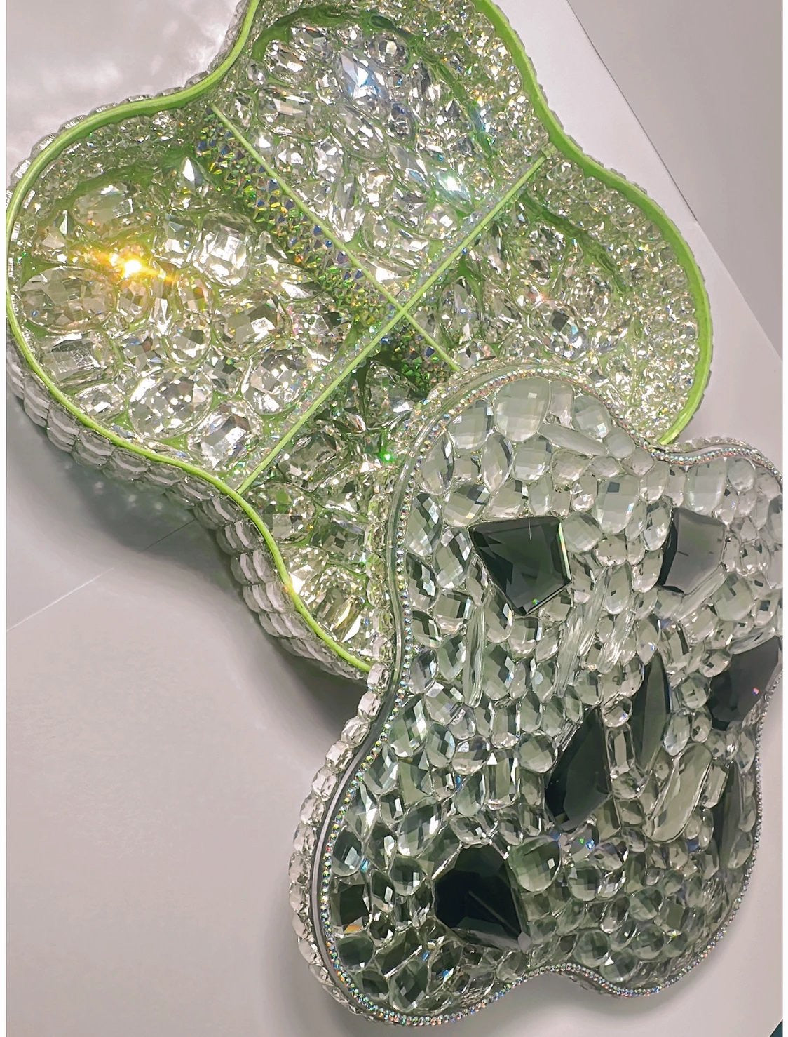 Moldes de resina para bandejas divisorias de diamantes de gran tamaño hechos a mano (Peso del molde: 280 g)