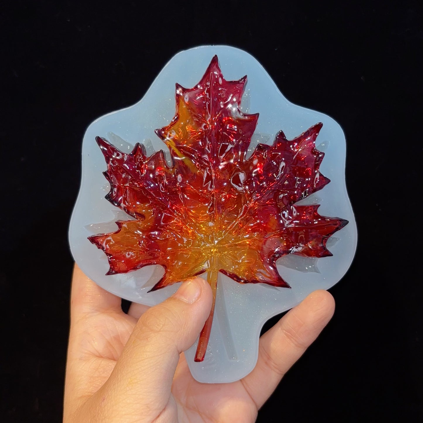 Handmade Water Wave Maple Leaf Ornament Resin Mold