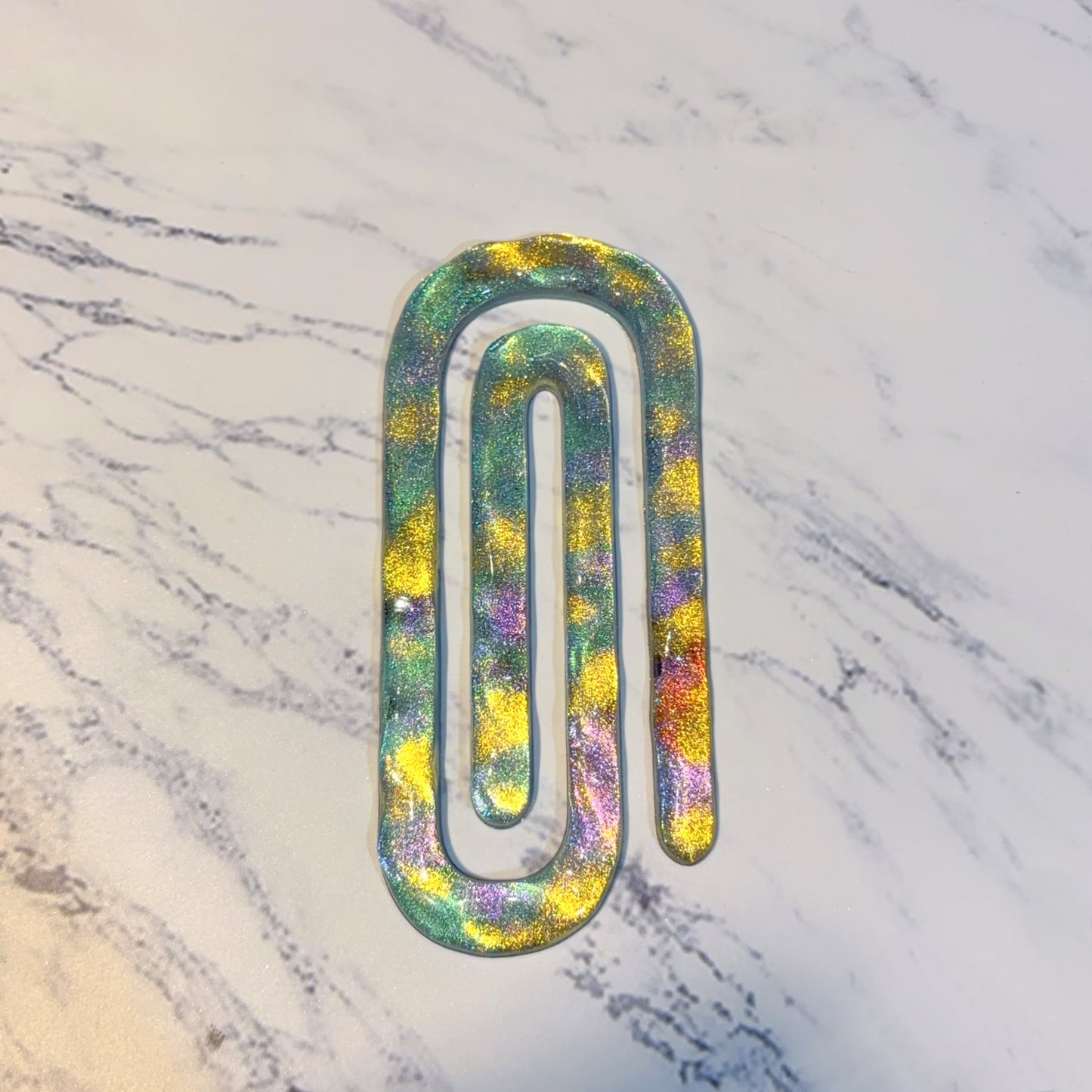 Molde de resina para marcapáginas con forma de clip con ondas de agua hecho a mano