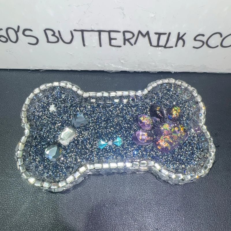 Handmade Diamond Dog Bone Dish Ornament Resin Mold