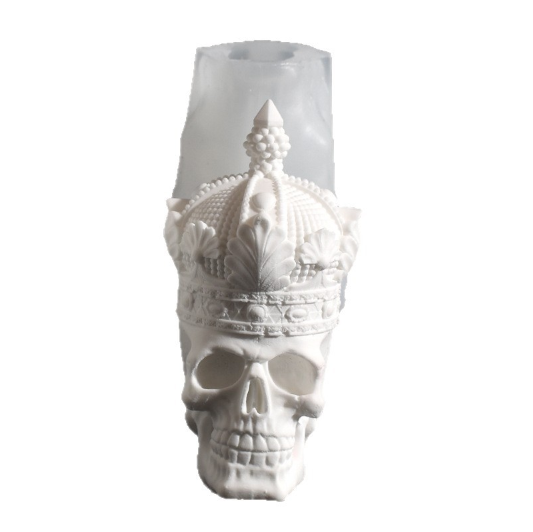 Crowned Skull Ornament Resin Mold