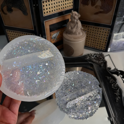 Handmade Crystal Cluster Round Phone Holder Resin Mold