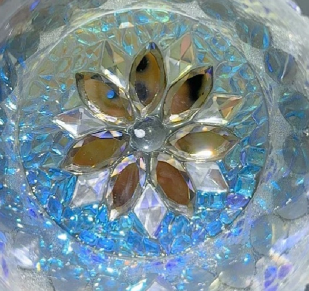 Handmade Diamond Flower Round Hanging Resin Mold