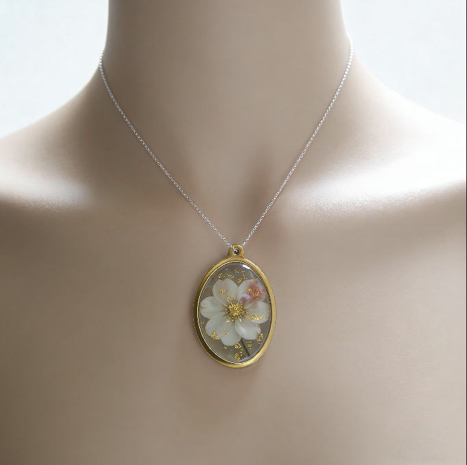 Resin Necklace Jewelry Mold with Built-In Pendant Bezel