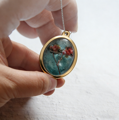Resin Necklace Jewelry Mold with Built-In Pendant Bezel