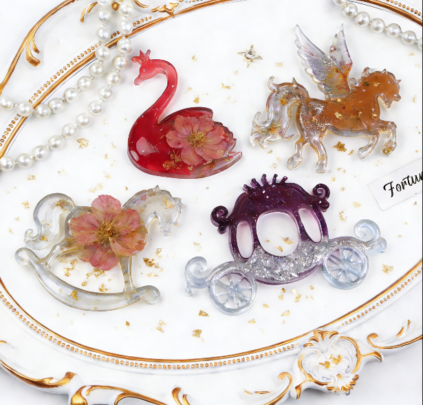 Swan Pegasus Carousel Carriage Resin Ornament Mold