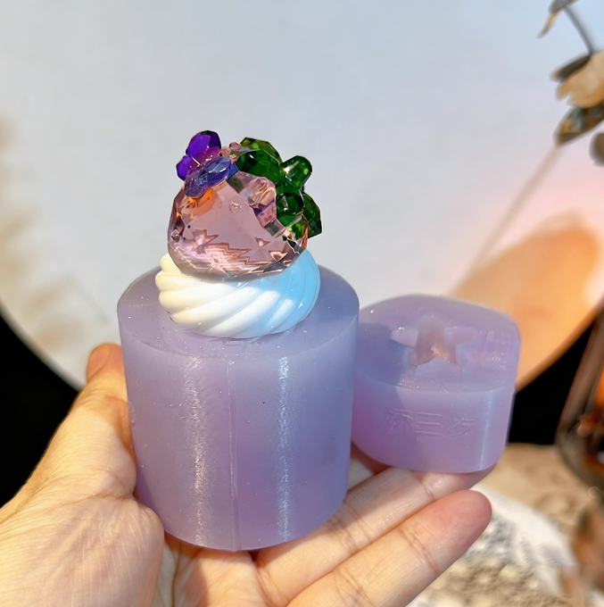 Handmade Crystal Cream Strawberry Apple Cherry Heart Ornament Resin Mold