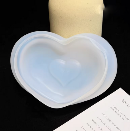 Shell-Shaped Heart Storage Tray Resin Mold