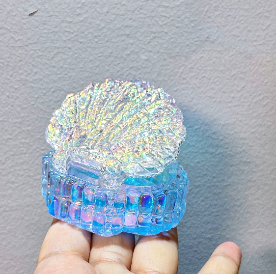 Handmade Diamond Flip-Top Shell Storage Resin Mold
