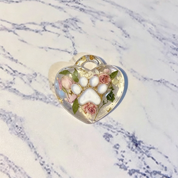 Molde de resina para colgante de joyería con forma de corazón hinchado y garra hecho a mano 