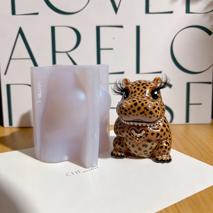 Handmade Heart Gesture Hippo Resin Ornament Mold