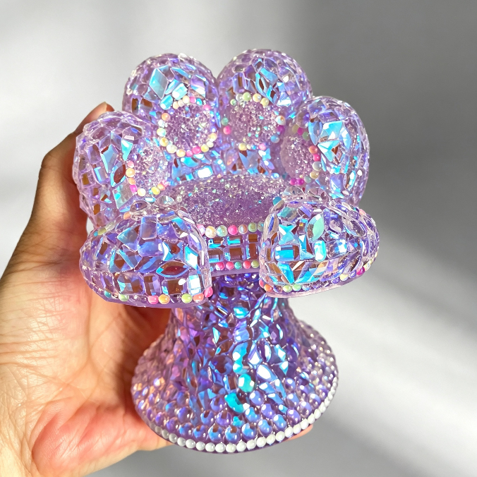 Handmade Diamond Tiger Claw Phone Charging Stand Resin Mold