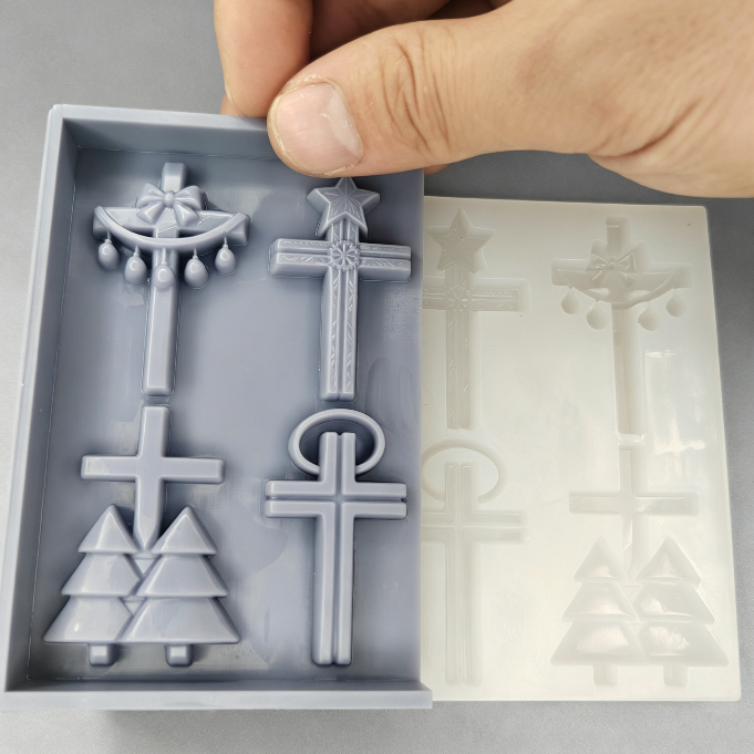 4-in-1 Half-Relief Christmas Cross Ornament Resin Mold Set