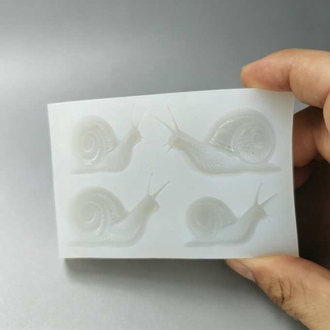 4-in-1 Half-Relief Snail Figurine Resin Mold Set