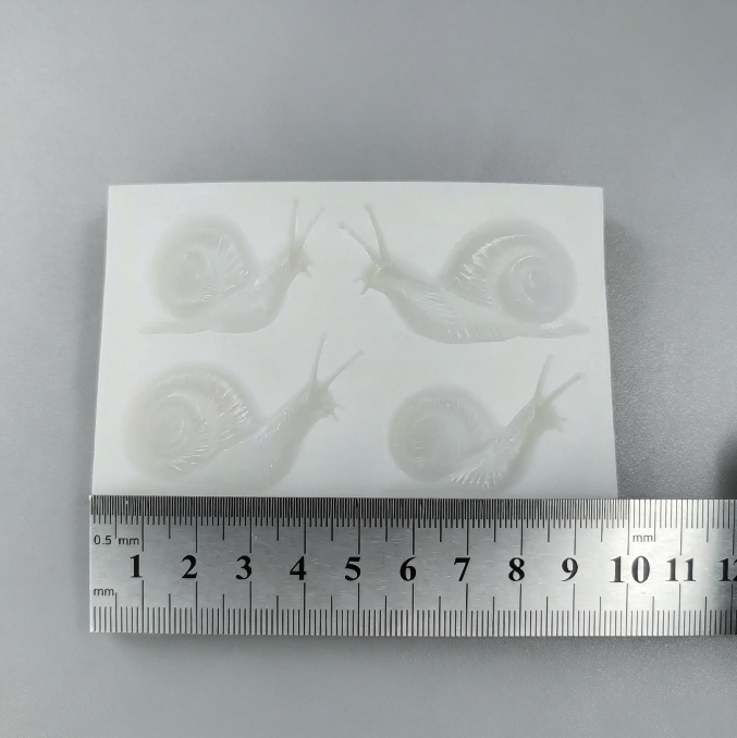 4-in-1 Half-Relief Snail Figurine Resin Mold Set