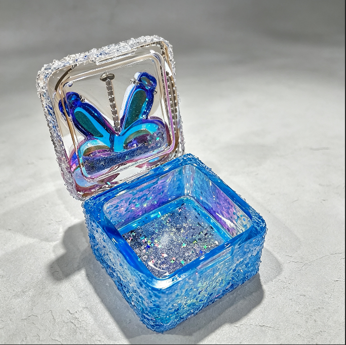 Handmade Crystal Cluster Flip-Top Storage Box Resin Mold