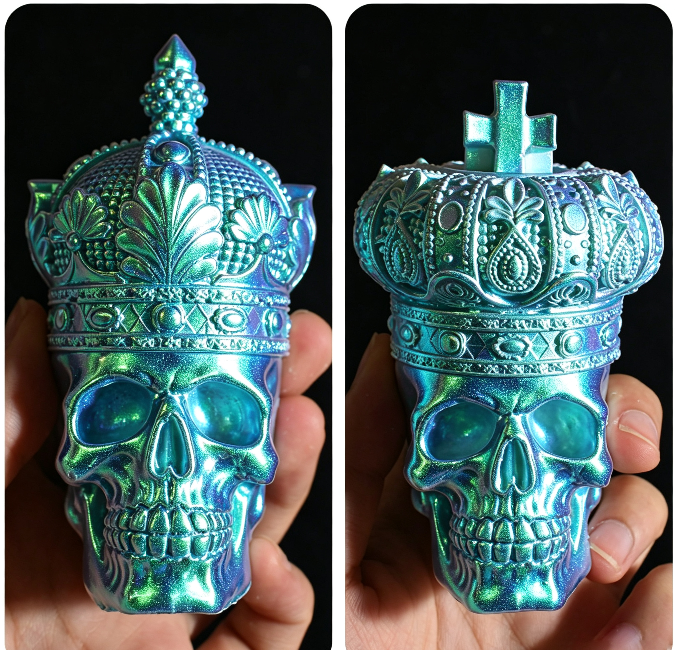 Crowned Skull Ornament Resin Mold