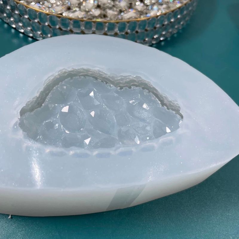 Handmade Diamond Cloud Shape Tray Resin Mold