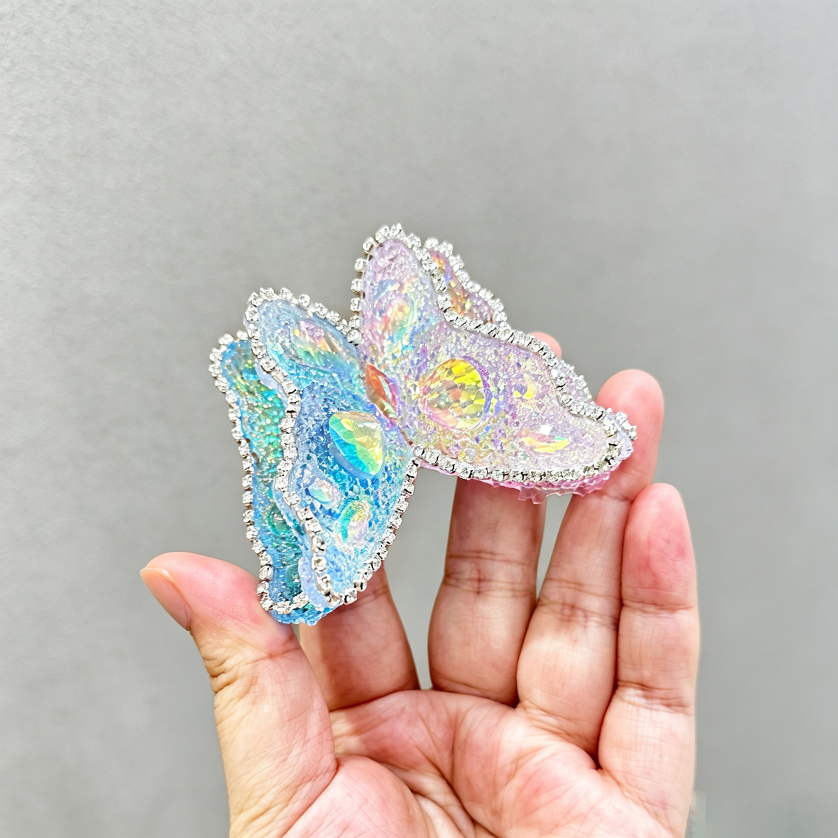 Handmade Diamond-Cut Double-Layer Wing Butterfly Decorative Resin Mold
