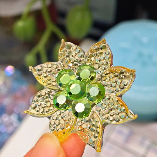 Handmade Crystal Diamond Pearl Crystal Flower Brooch Resin Mold