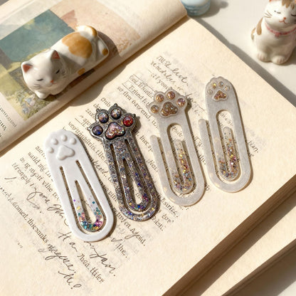 2pcs Adorable Cat Paw Paperclip Bookmark Resin Molds