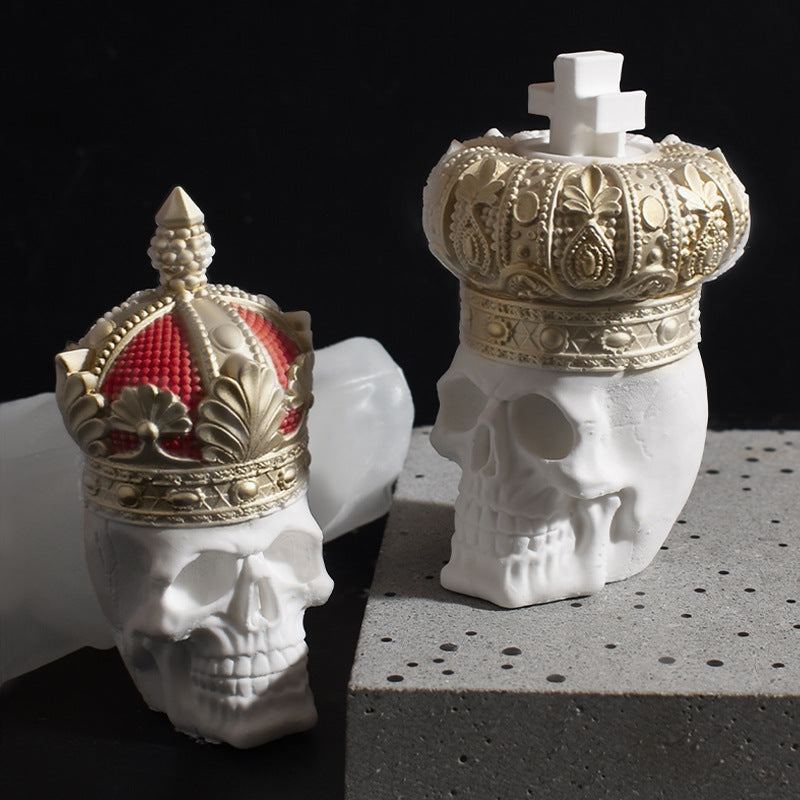 Crowned Skull Ornament Resin Mold