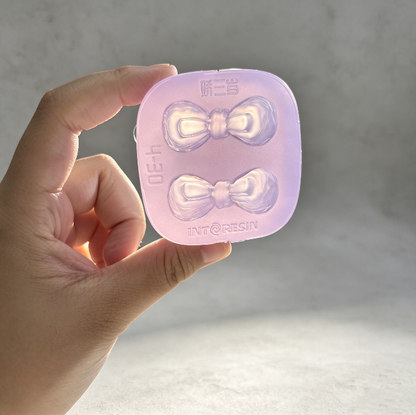Handmade Cat Paw Fidget Clicker Toy & 2-in-1 Bow Resin Mold