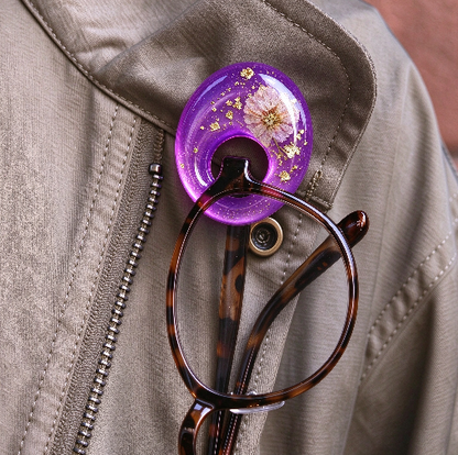 Cute Animal-Shaped Eyeglass Holder Brooch Resin Mold