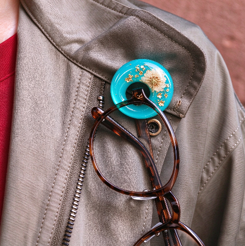 Cute Animal-Shaped Eyeglass Holder Brooch Resin Mold