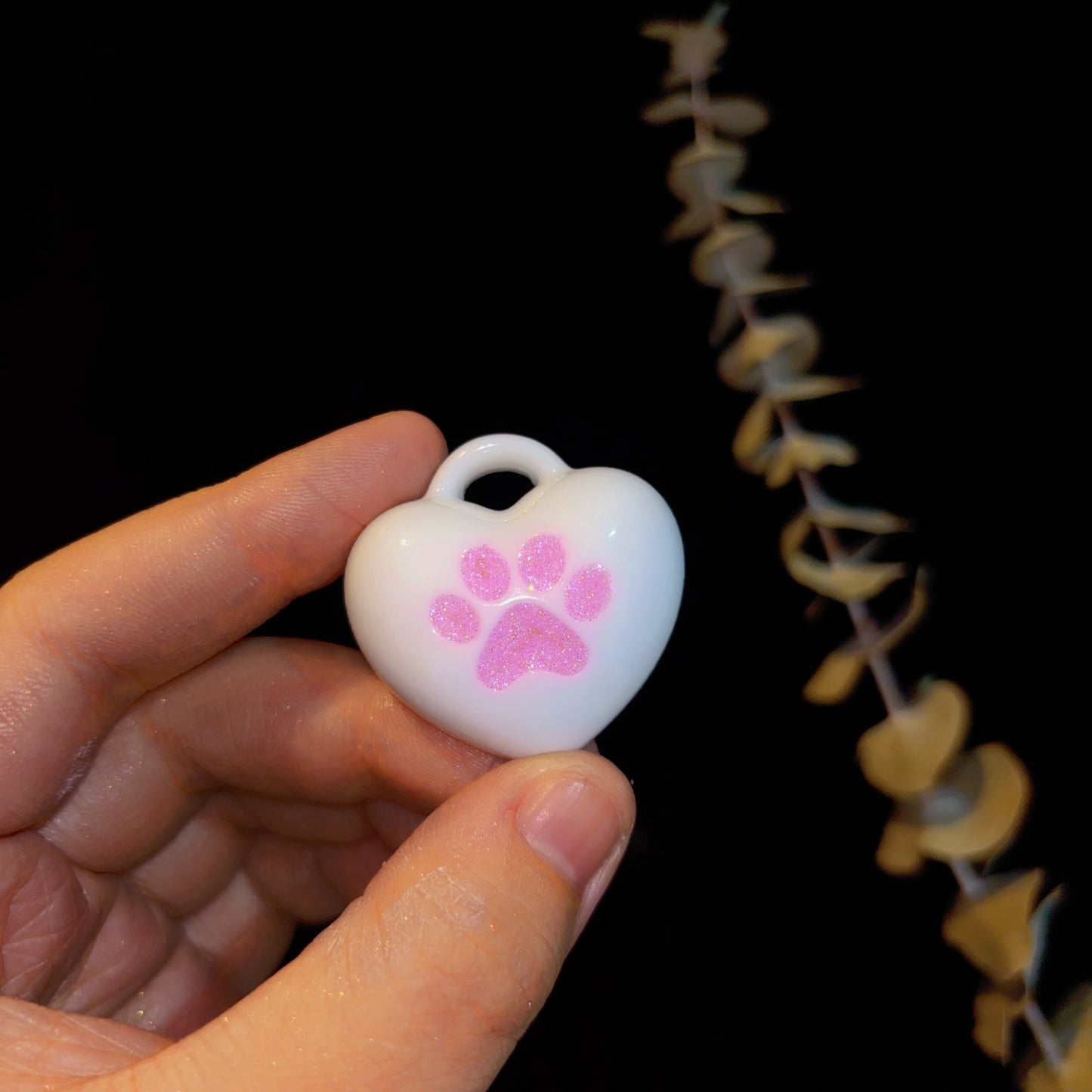 Handmade Heart-Shaped Pet Paw Memorial Pendant Resin Mold