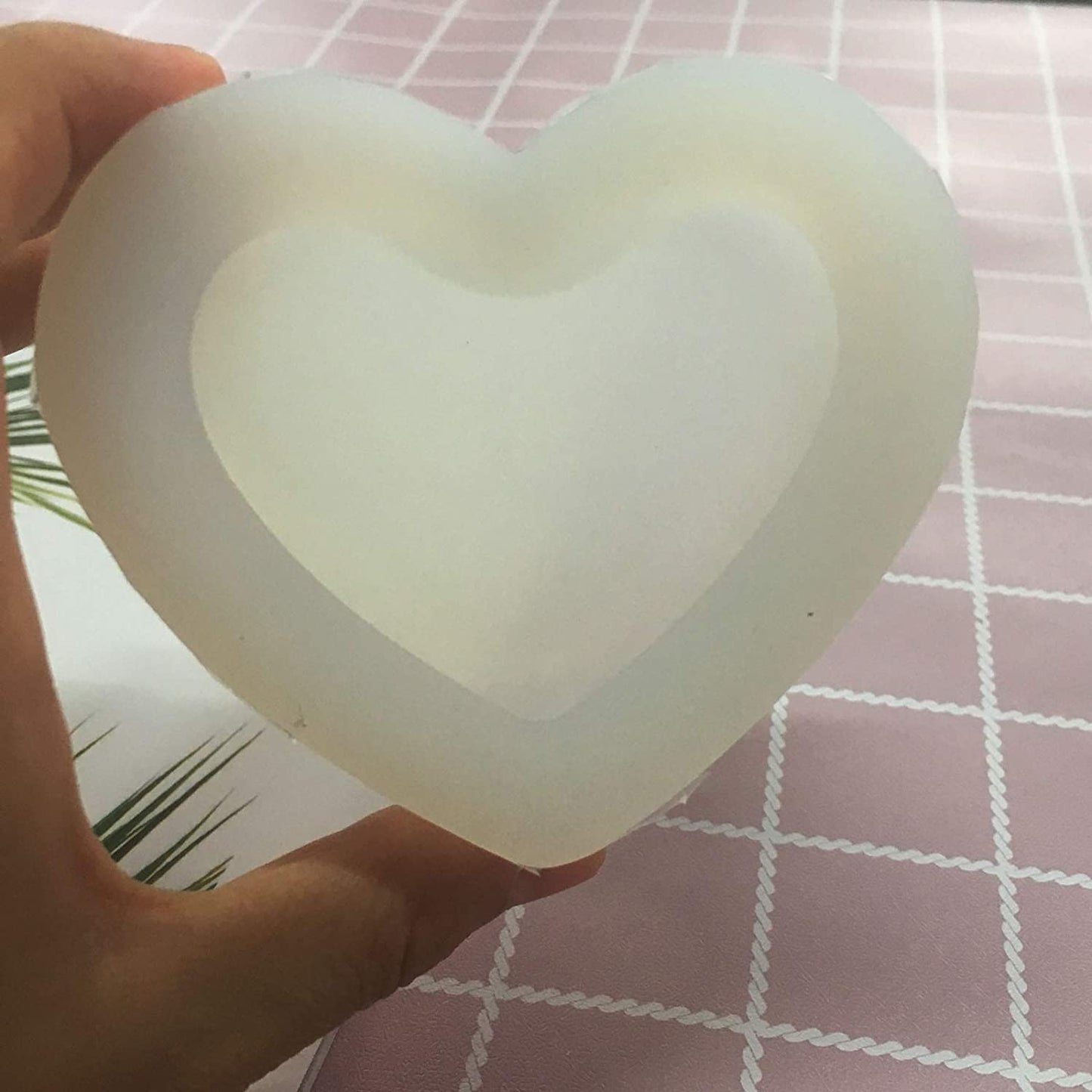 2pcs 3D Heart Silicone Molds for Epoxy Resin Small Mirror Heart