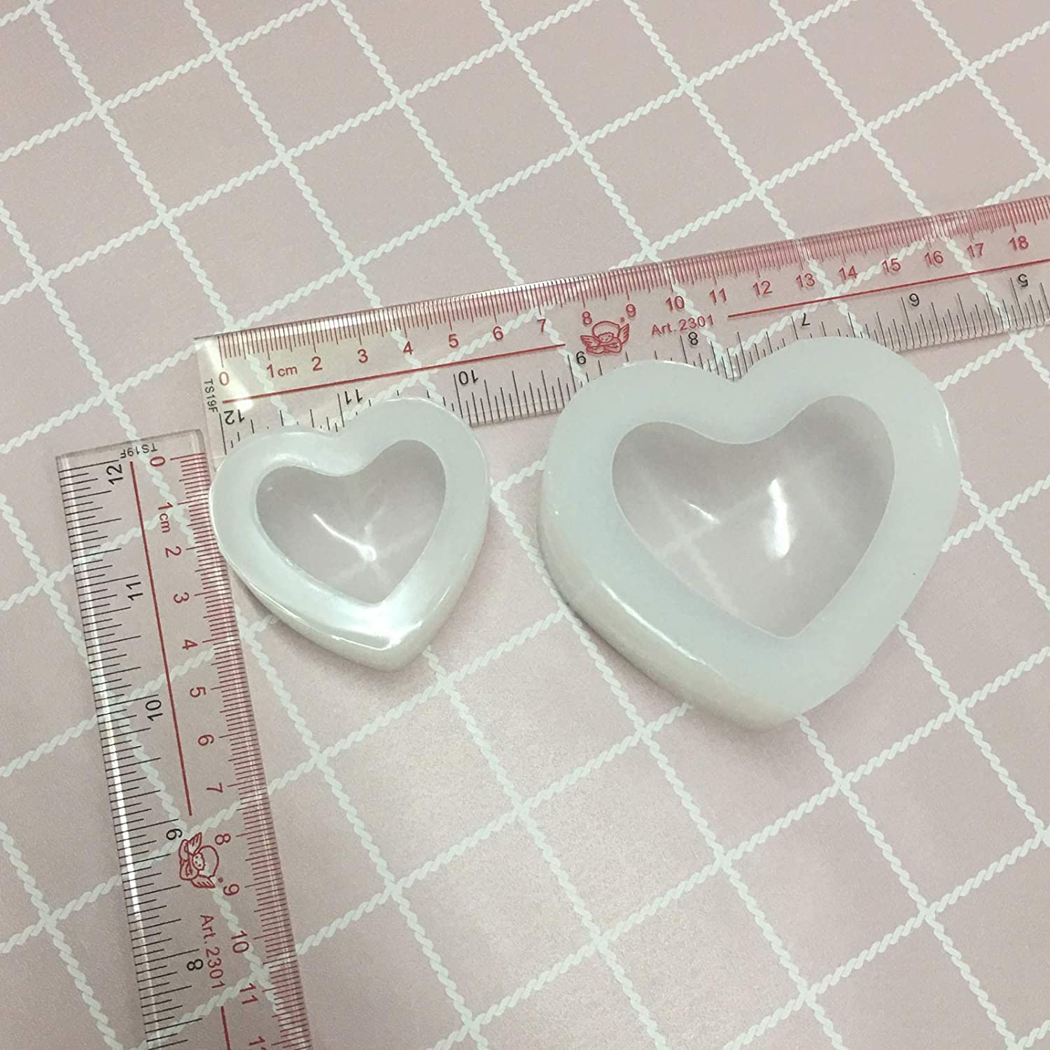 3D heart-shaped Silicone Mold DIY Fondant Chocolate Dry Pez Mold High  Mirror Resin Jewelry Mold - Price history & Review, AliExpress Seller -  Aogue Store